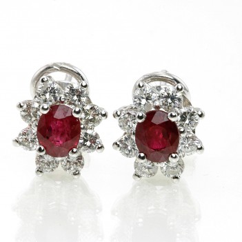 Pendientes rubíes ovales y brillantes