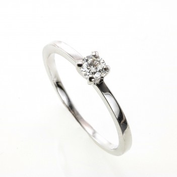 Anillo en oro blanco 0.23 quilates