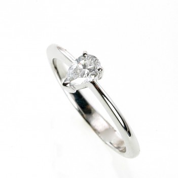 Anillo oro blanco diamante perilla
