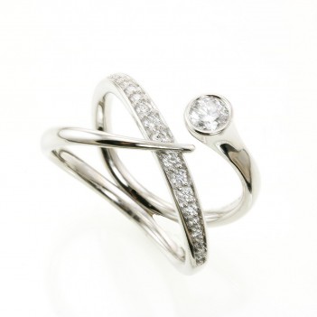 Anillo oro blanco brillantes