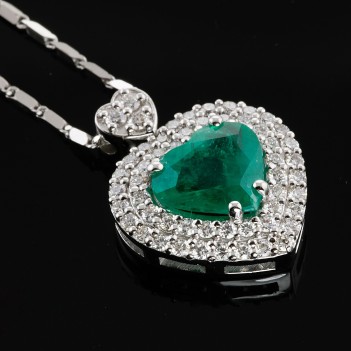 Colgante oro blanco esmeralda corazón